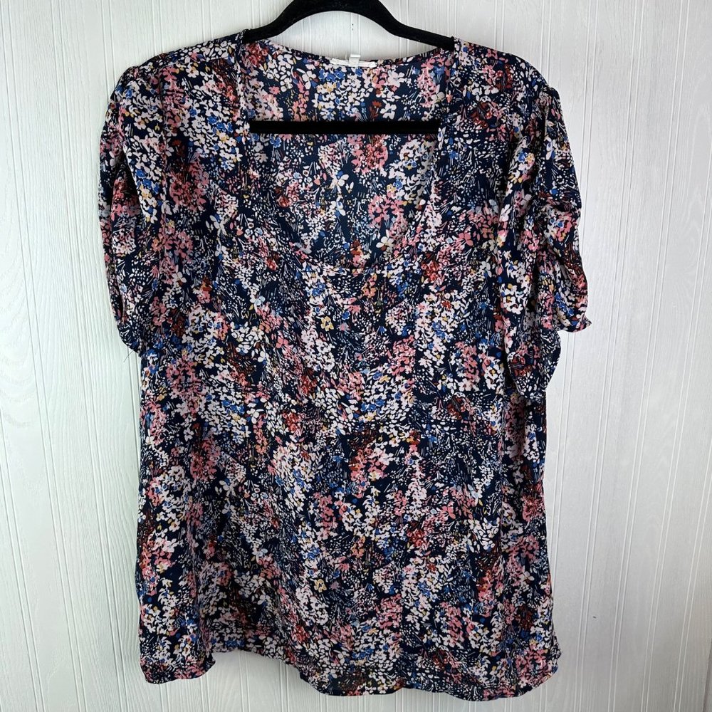 Maurices Floral Blouse Short Sleeve size XL‎